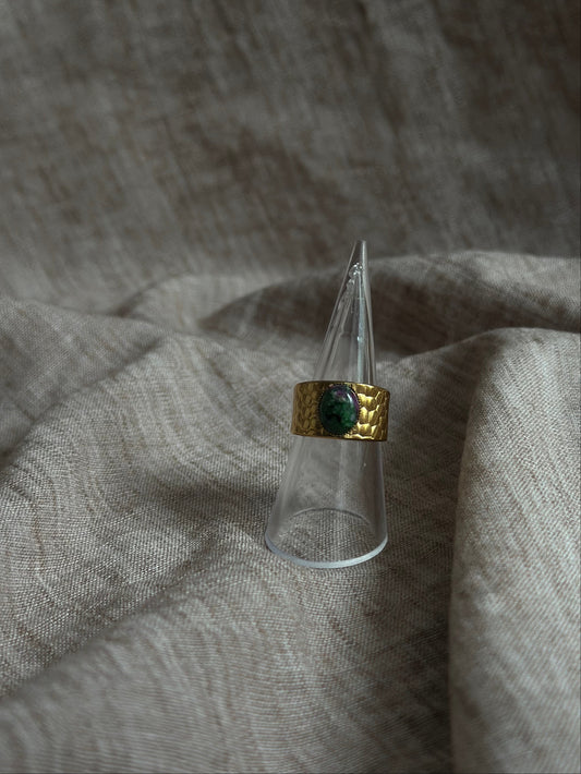 Bague Pierre Carrée